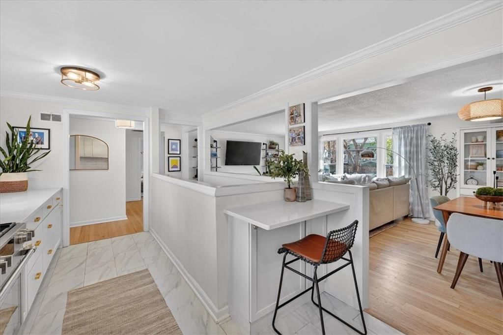 4021 W 73rd Terrace — photo 5