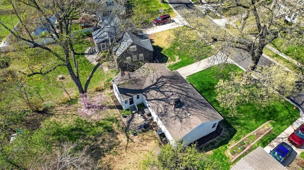 4021 W 73rd Terrace — photo 33