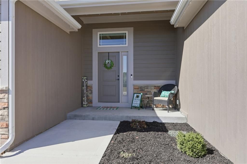 10212 N Corrington Avenue — photo 6