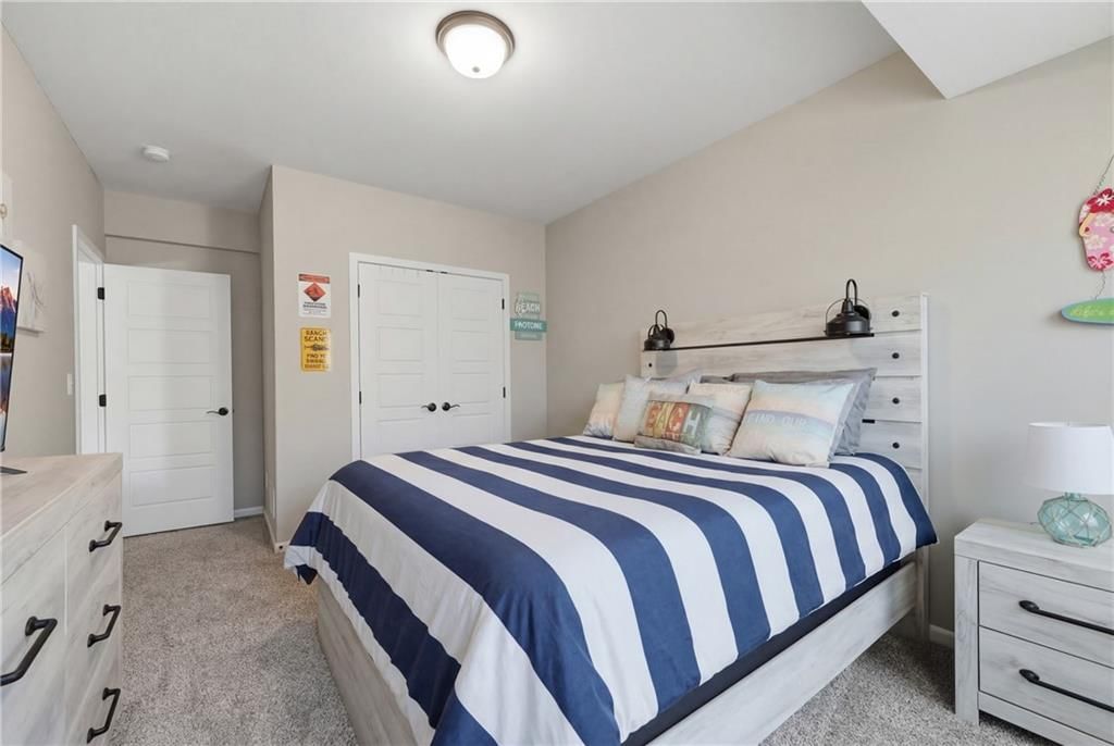 10212 N Corrington Avenue — photo 35