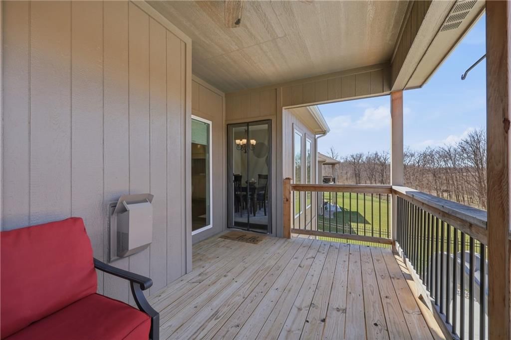 10212 N Corrington Avenue — photo 39