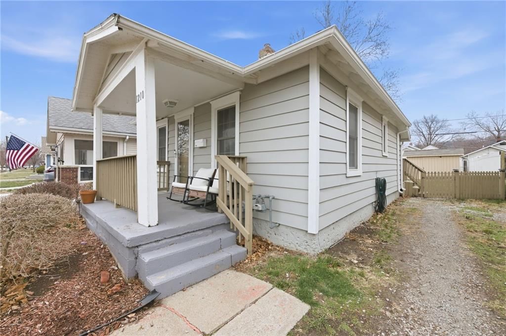 1210 E 23rd Avenue — photo 21