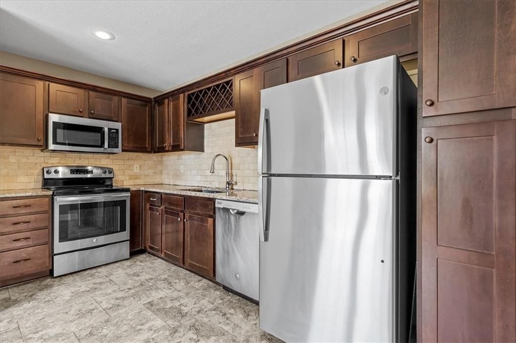 5401 N Hickory Street — photo 9