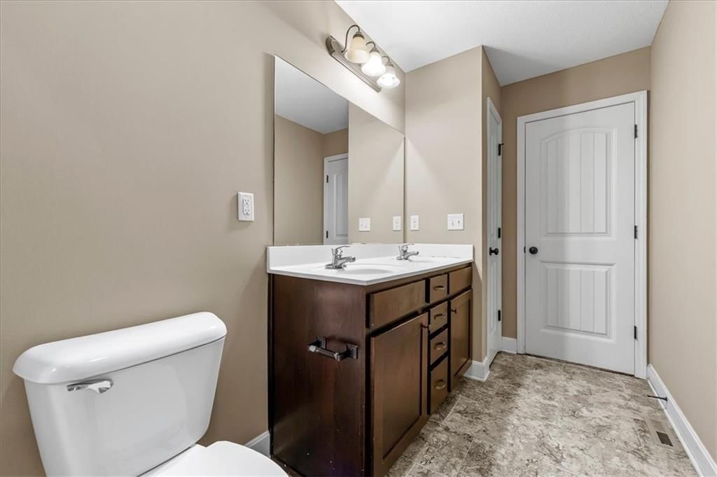5401 N Hickory Street — photo 16