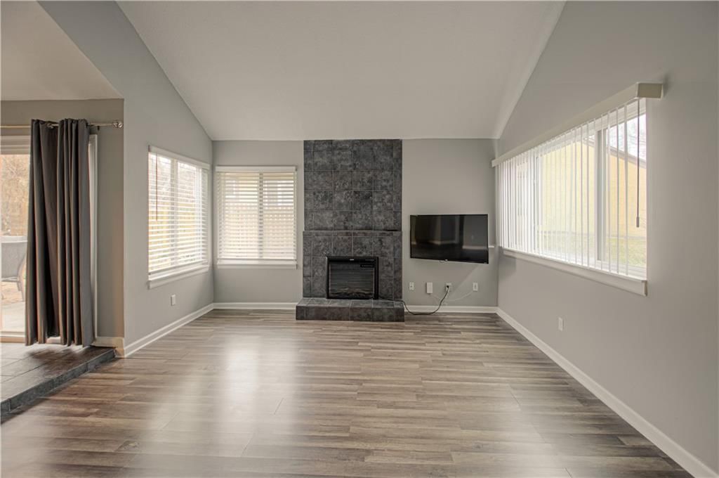731 N 75th Terrace — photo 3
