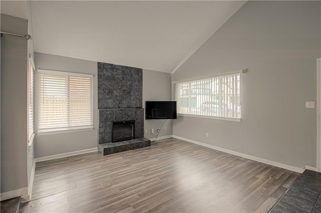 731 N 75th Terrace — photo 4