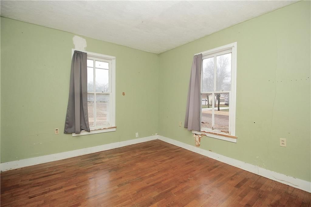 203 S Elm Street — photo 16
