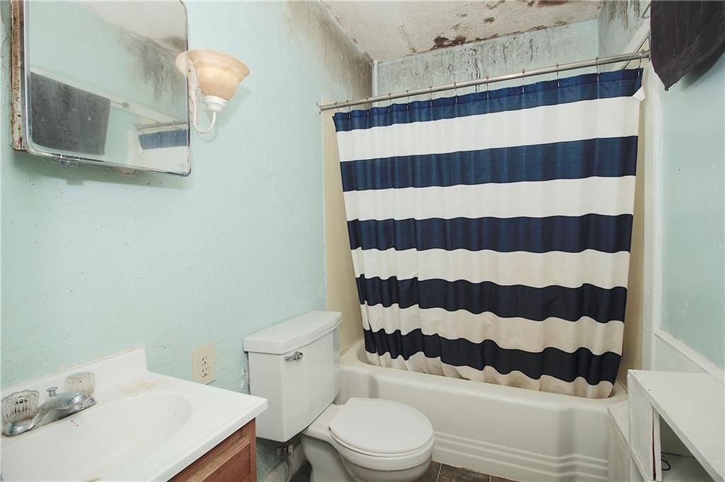 203 S Elm Street — photo 23