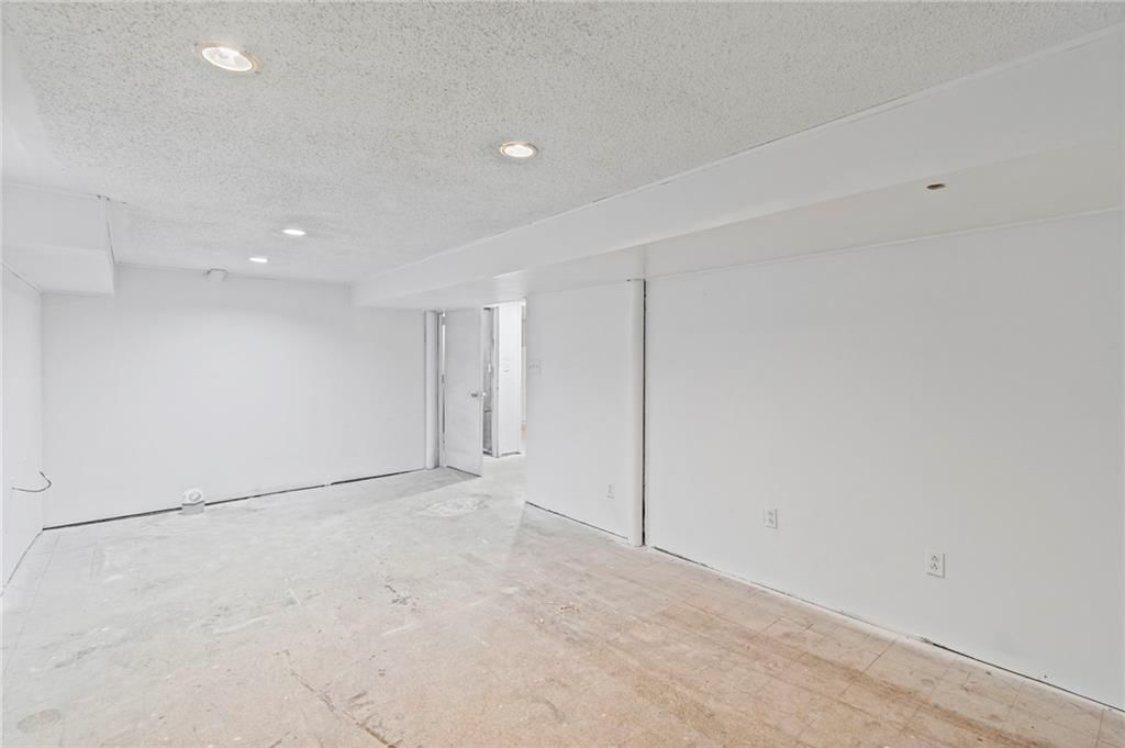 11013 E 53rd Terrace — photo 23