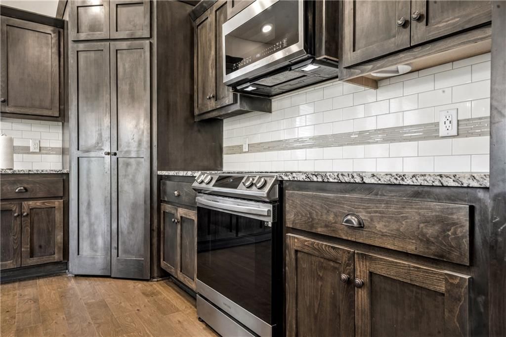 1829 NE Riley Drive — photo 9