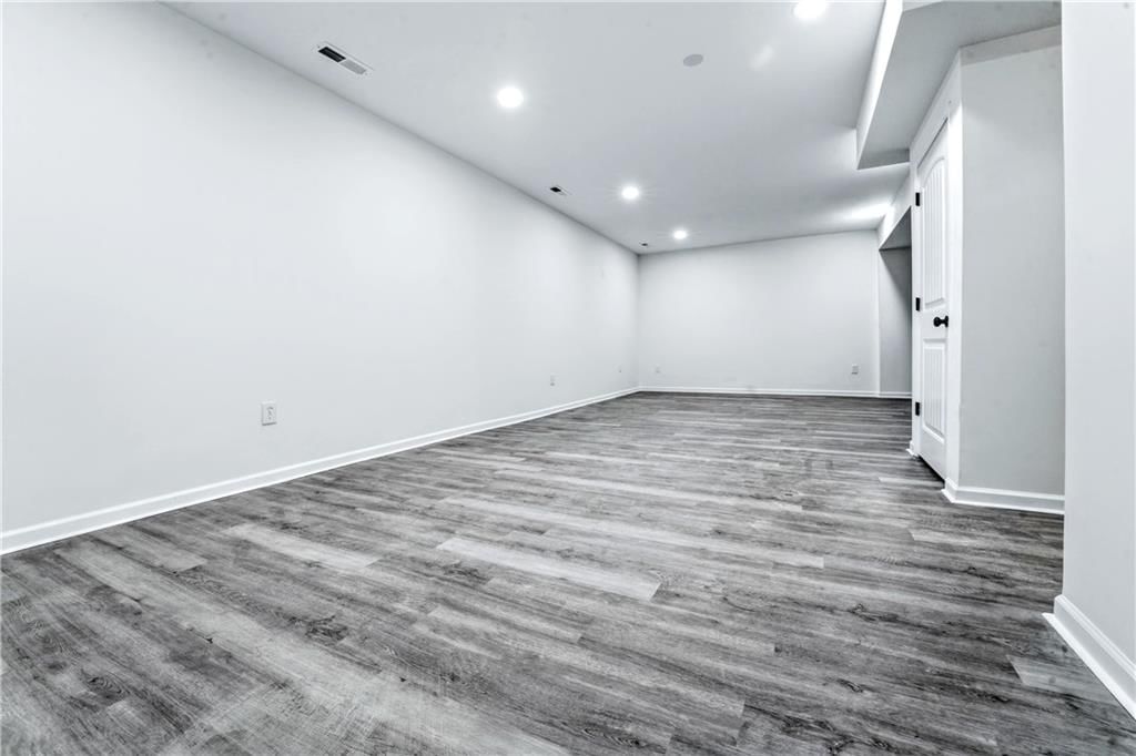 1829 NE Riley Drive — photo 34