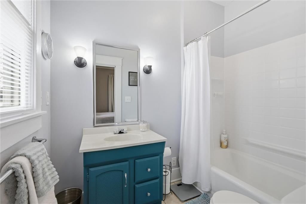 126 S OAK Street — photo 12