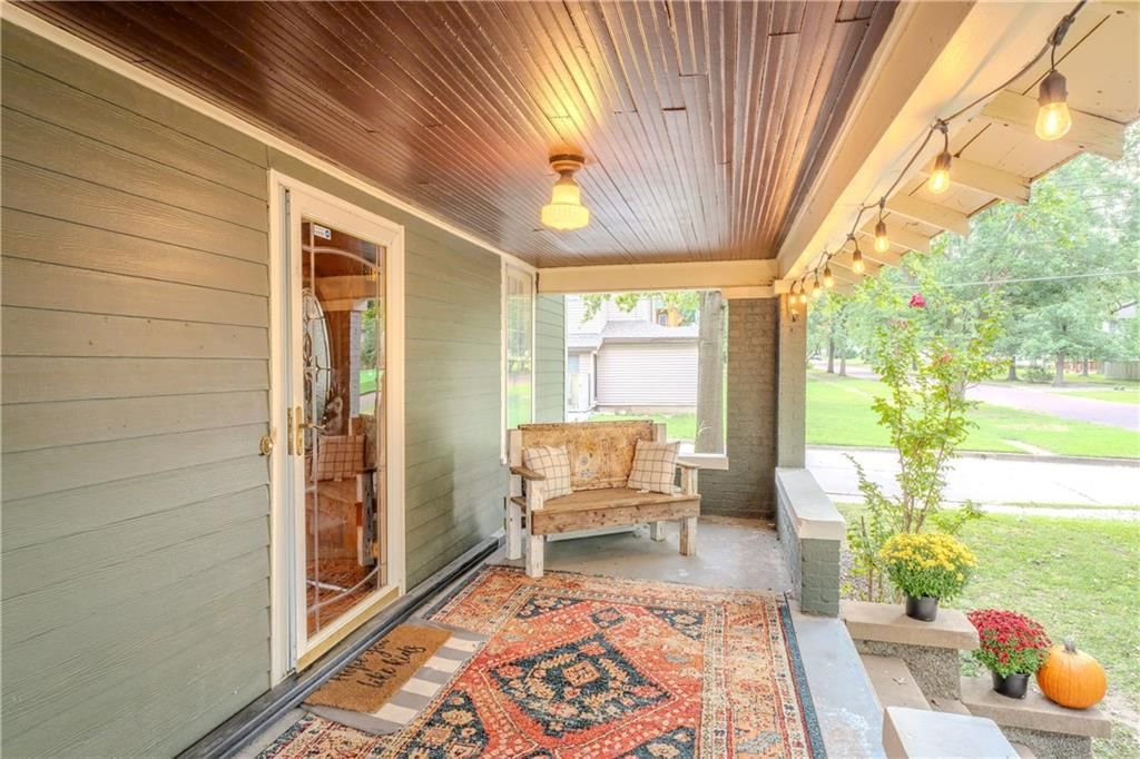 630 S Evergreen Avenue — photo 2