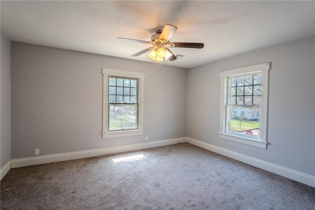 630 S Evergreen Avenue — photo 26