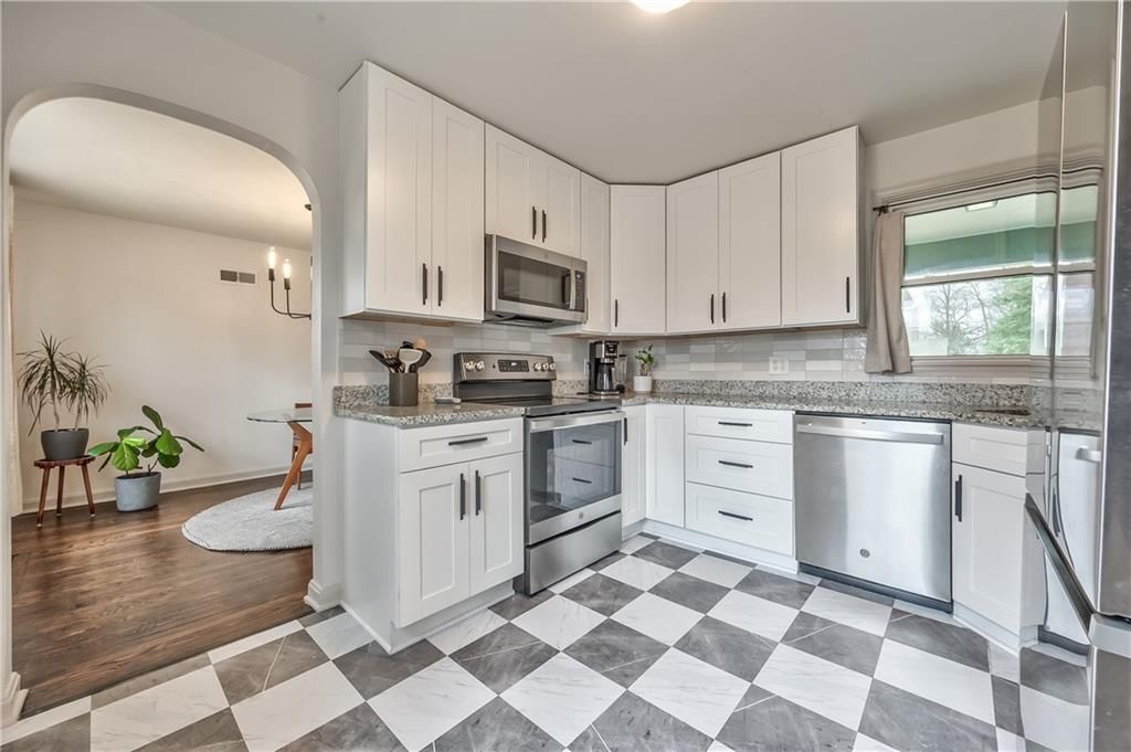 301 NW 82nd Street — photo 7