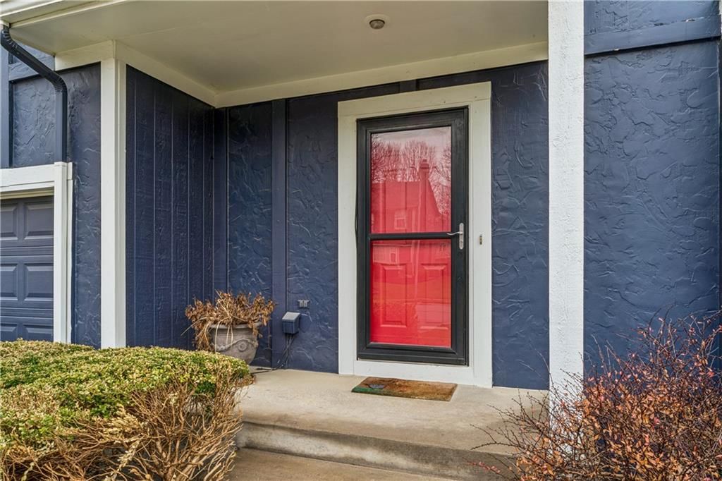 14660 W 141 Street — photo 2