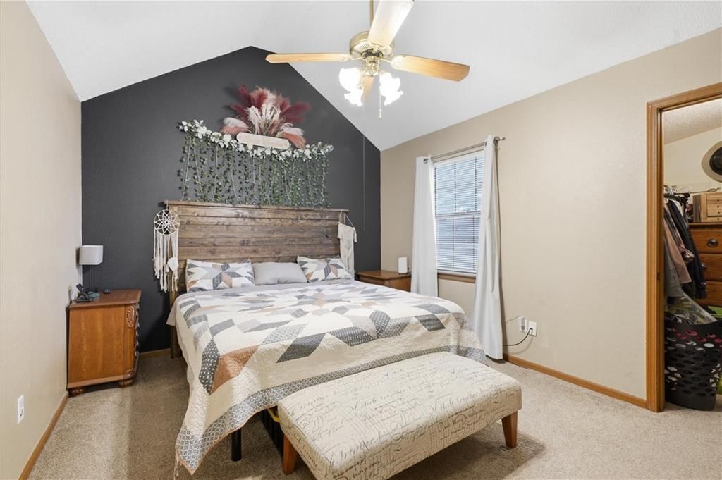 512 NE Brookwood Circle — photo 14