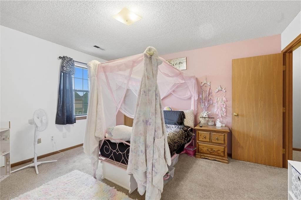 512 NE Brookwood Circle — photo 19