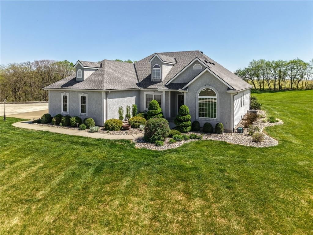 19255 Lane Tree Drive, Platte City, MO