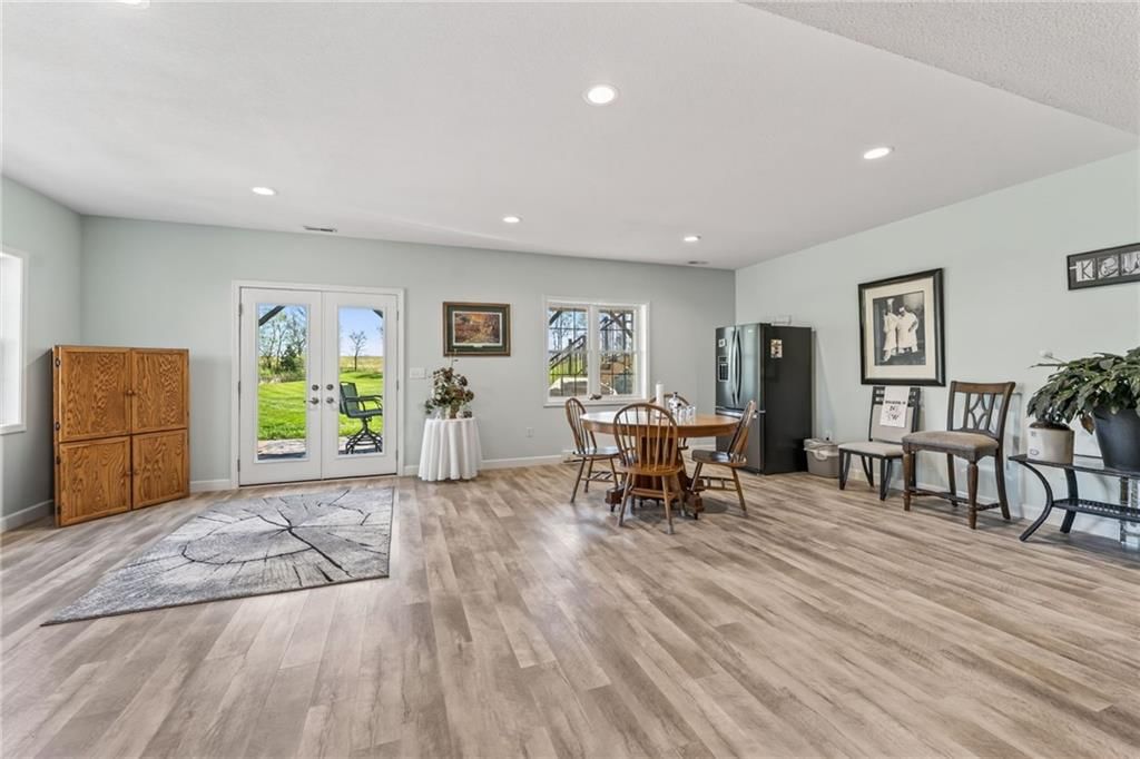 19255 Lane Tree Drive — photo 32