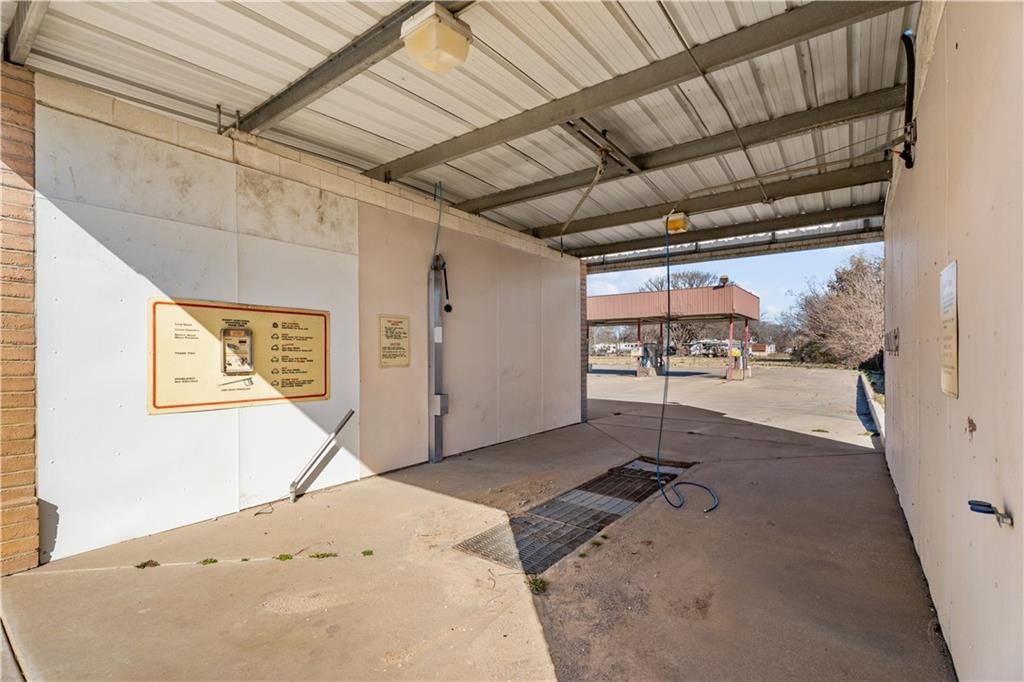 1720 W Main Street — photo 13