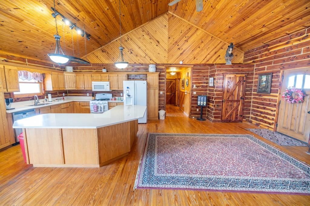 220 N Elm Street — photo 22