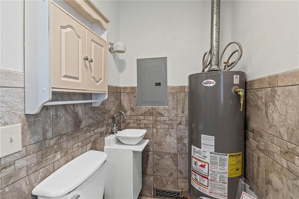 207 Kristine Avenue — photo 32