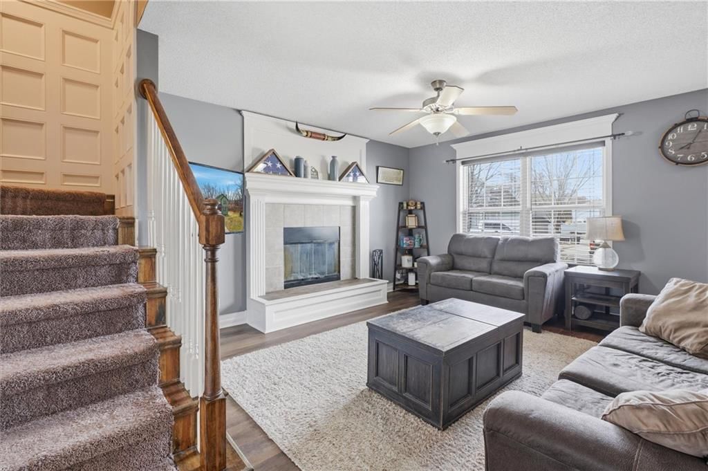 1701 NW HELEN Court — photo 4