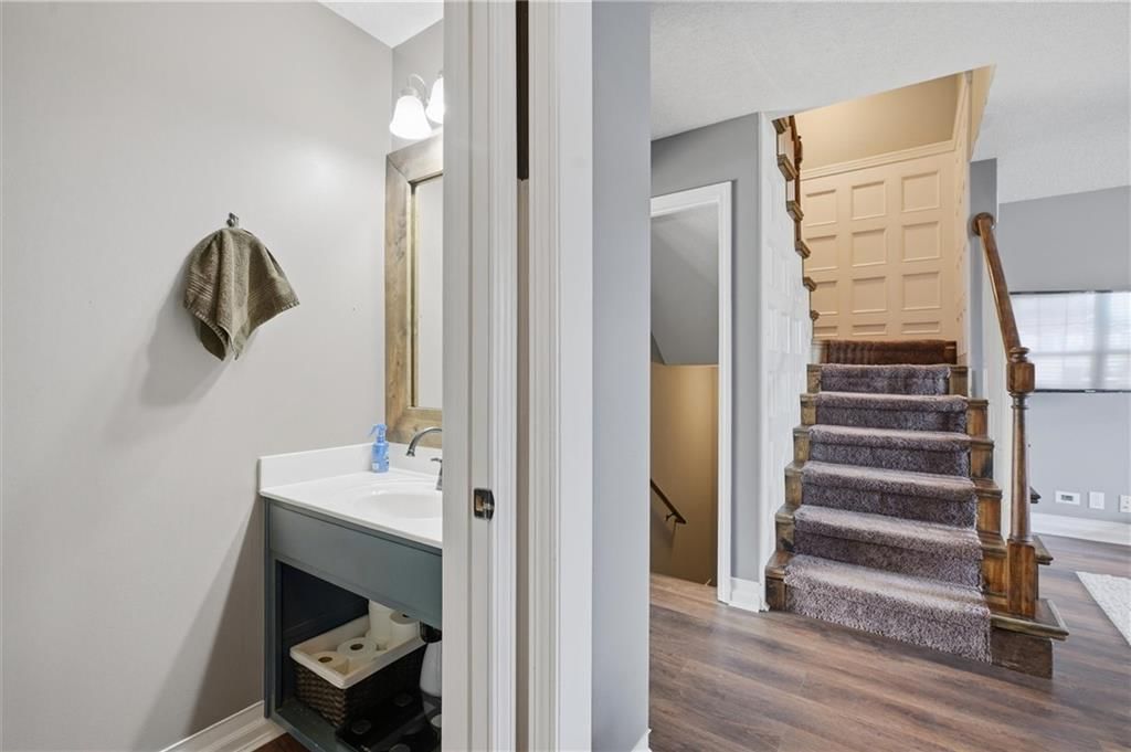 1701 NW HELEN Court — photo 12