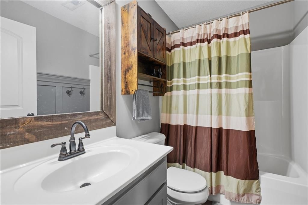 1701 NW HELEN Court — photo 18