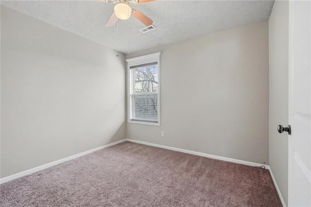 1701 NW HELEN Court — photo 22