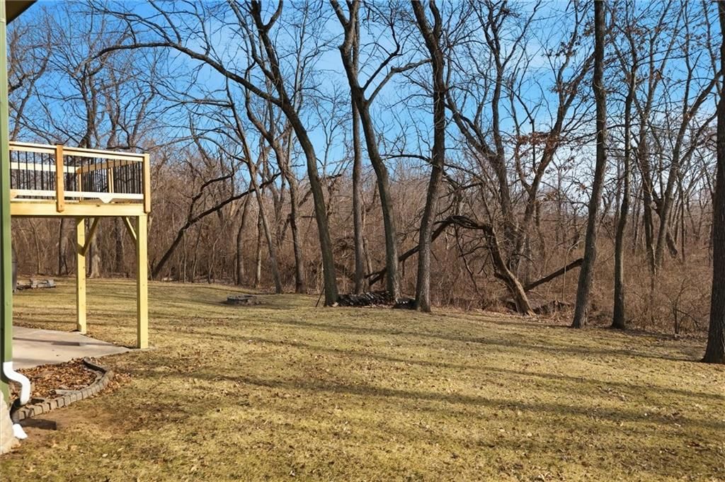 1701 NW HELEN Court — photo 31