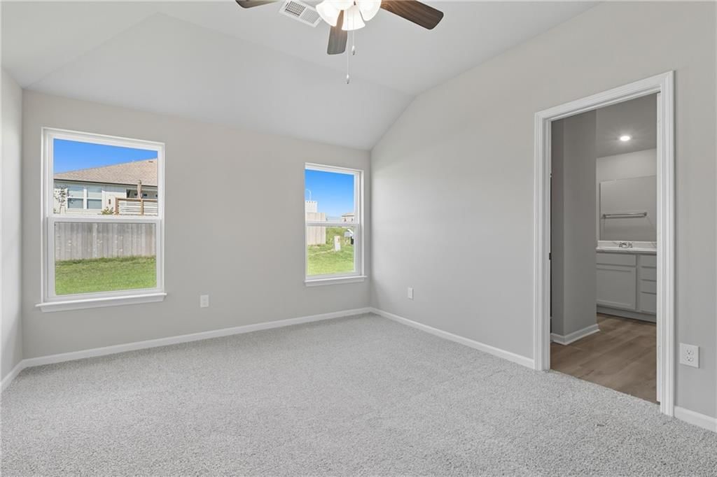 20208 W 194th Terrace — photo 6