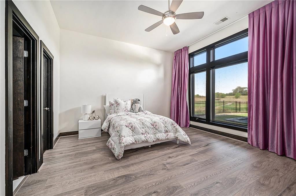 10258 N Kansas Avenue — photo 40