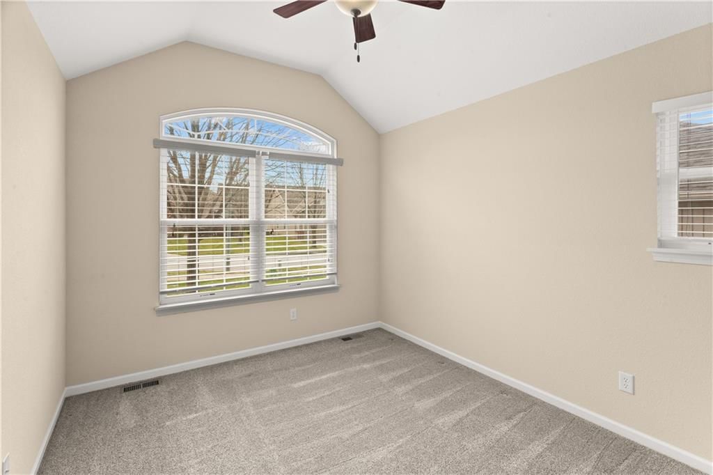 2724 S Woodbury Drive — photo 24