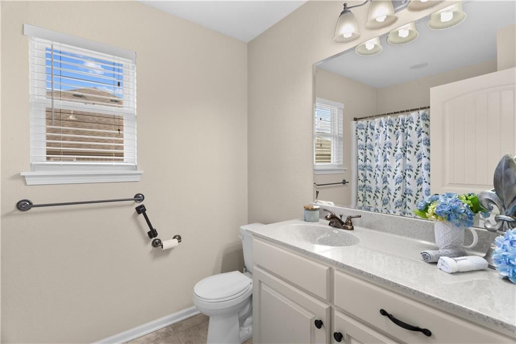 2724 S Woodbury Drive — photo 26