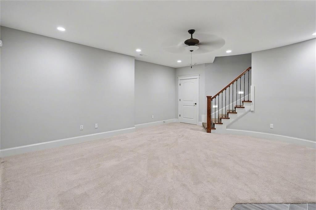 237 Landon Court — photo 49