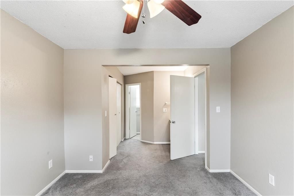 409 NE Westwind Drive — photo 16