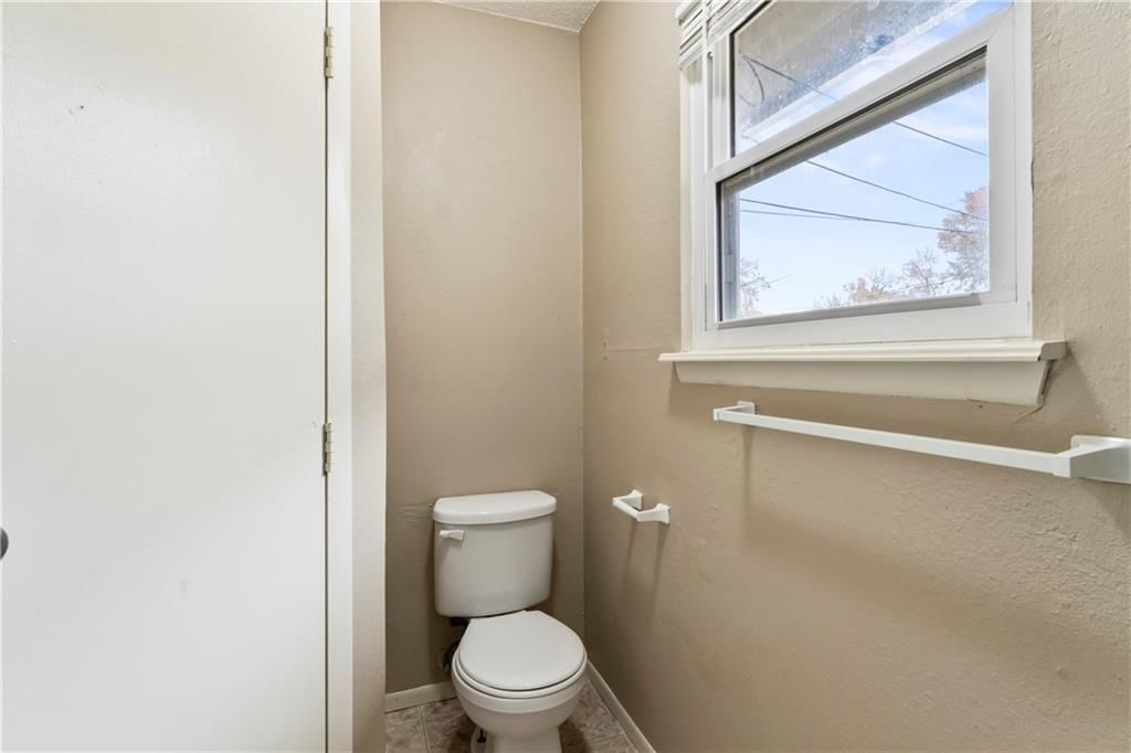 409 NE Westwind Drive — photo 20