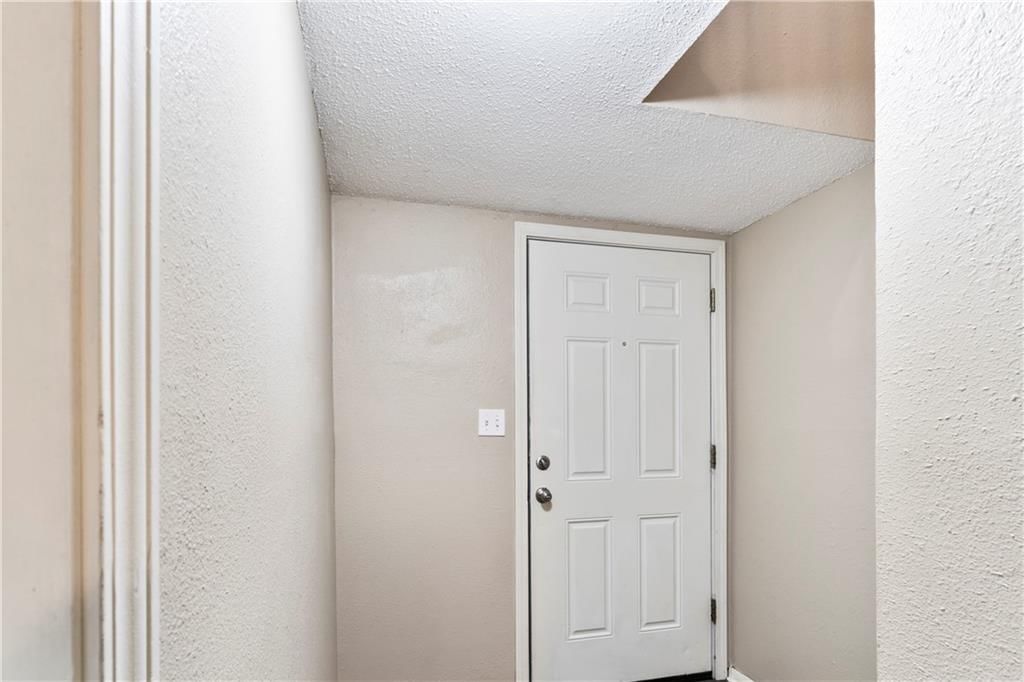409 NE Westwind Drive — photo 21