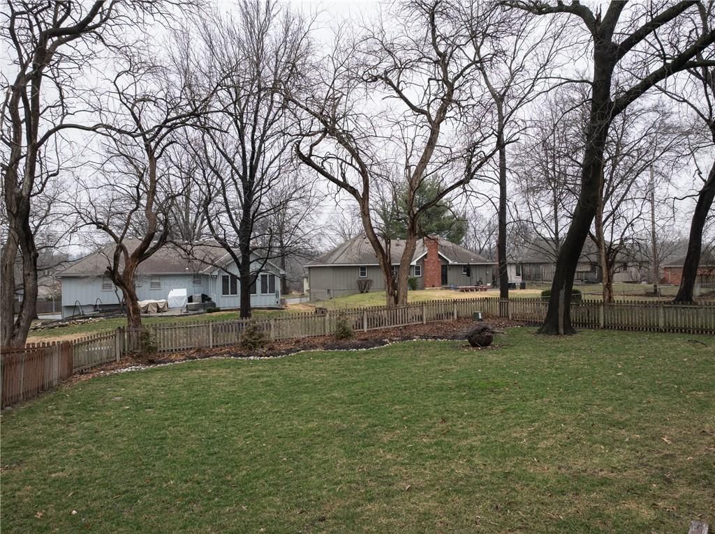 12308 E 63rd Terrace — photo 49