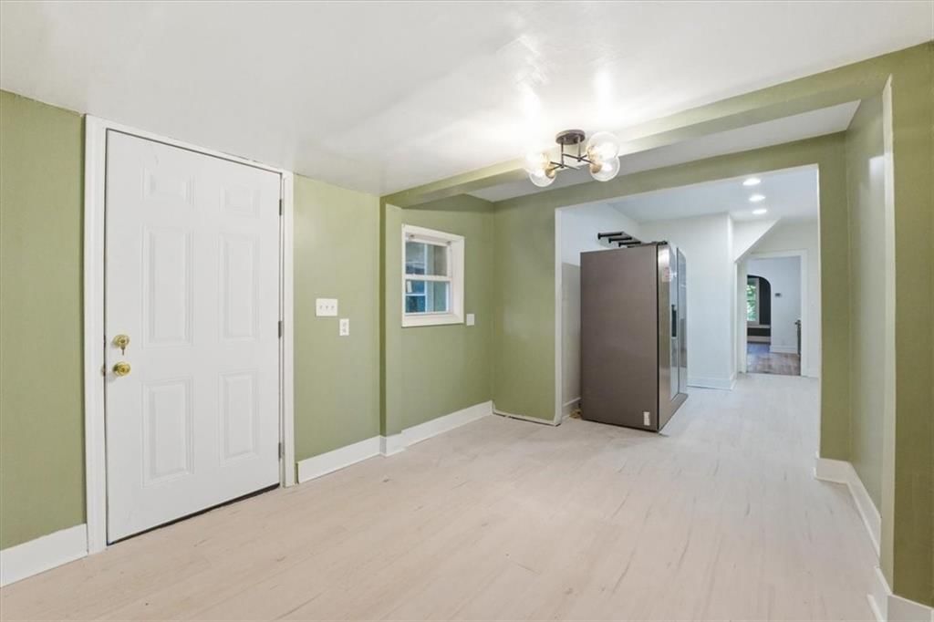 4107 Kenwood Avenue — photo 13