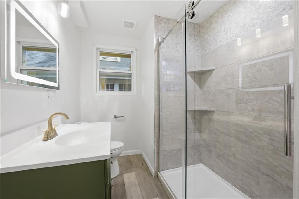 4107 Kenwood Avenue — photo 16