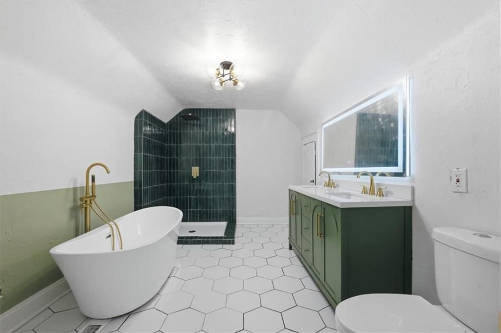 4107 Kenwood Avenue — photo 20