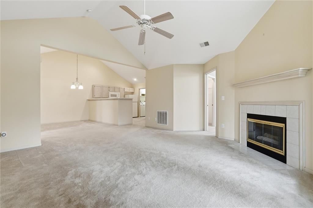 2061 W 139th Terrace — photo 9