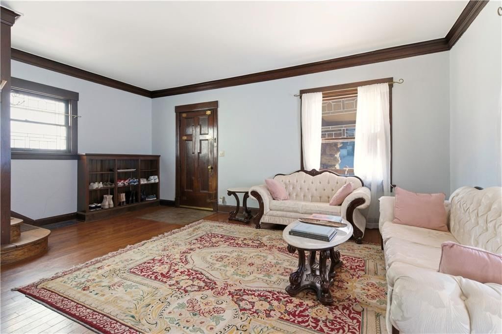 4226 Charlotte Street — photo 4