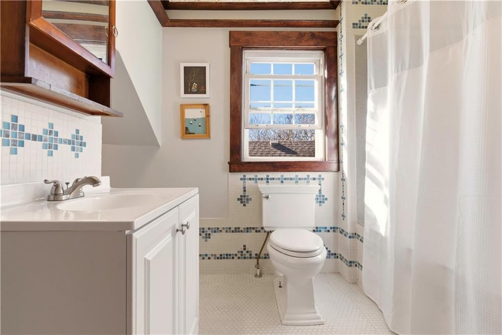 4226 Charlotte Street — photo 20