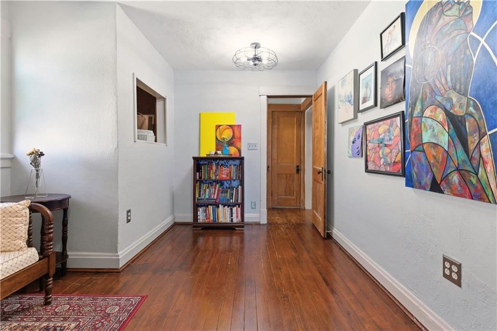 4226 Charlotte Street — photo 25