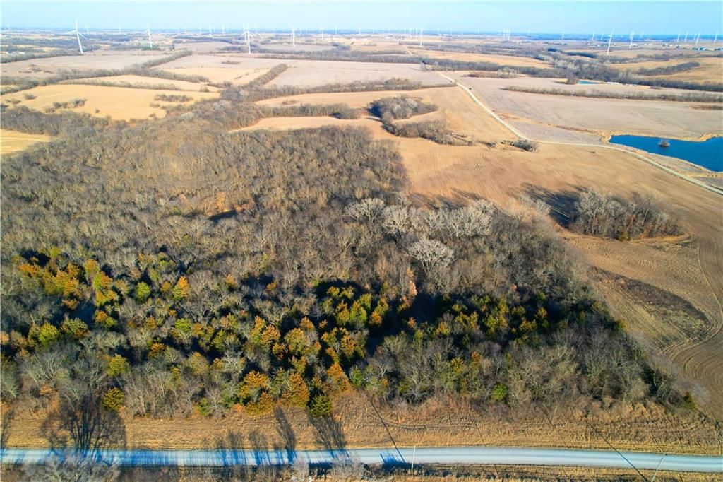 11001 NW Pleasant Road — photo 16