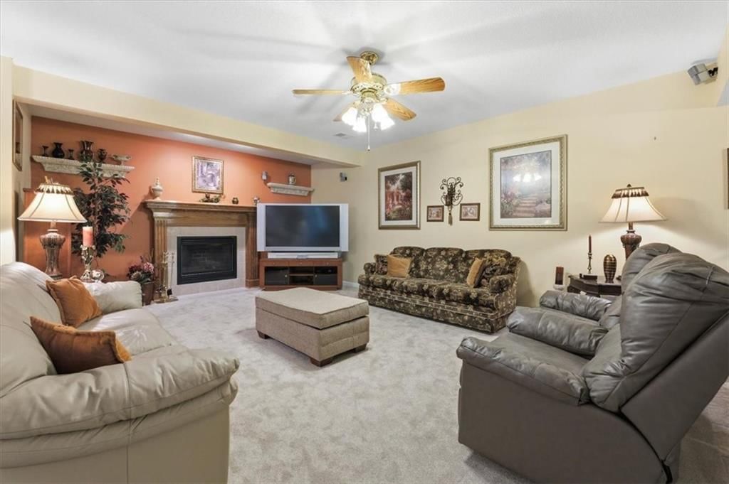 19104 Autumn Lane — photo 43